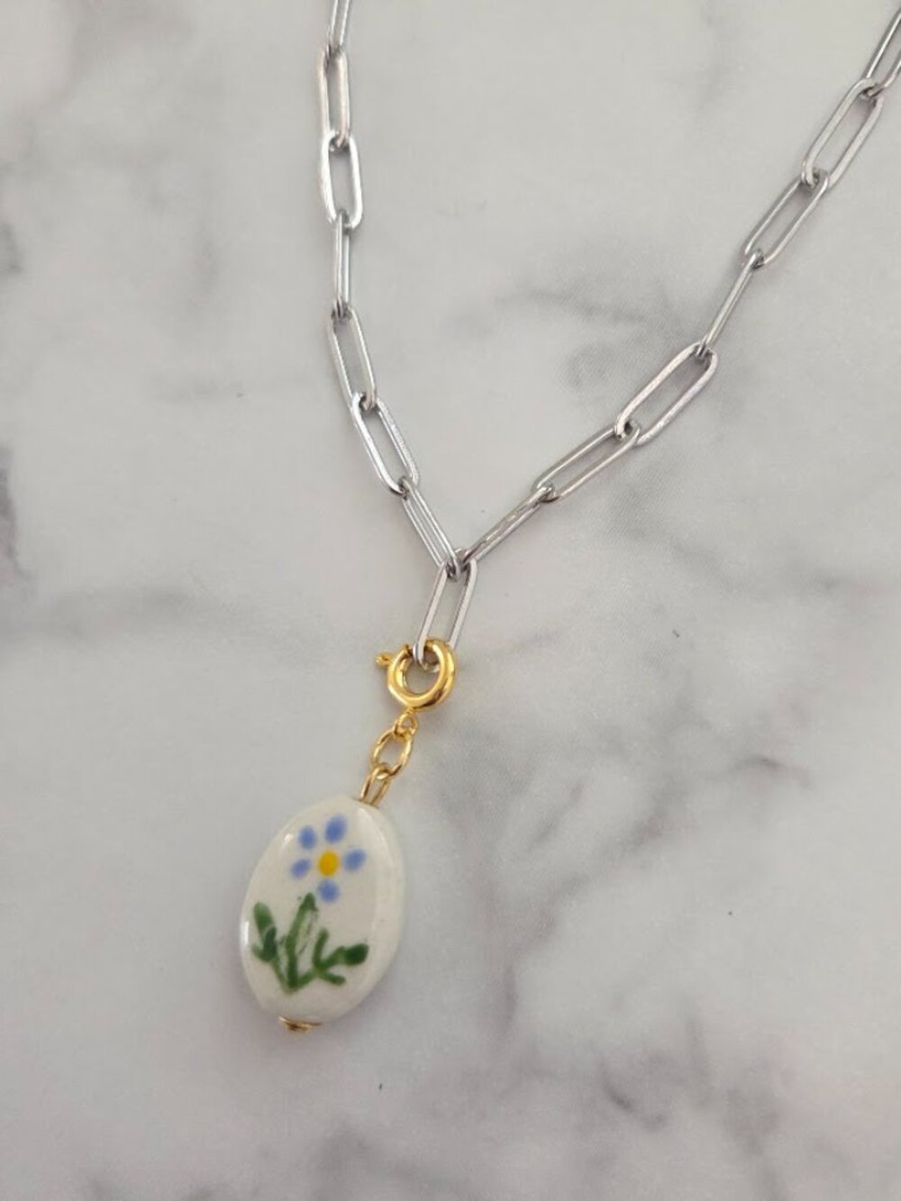 Stainless Steel Paperclip Chain Ceramic Flower Charm Pendant Necklace